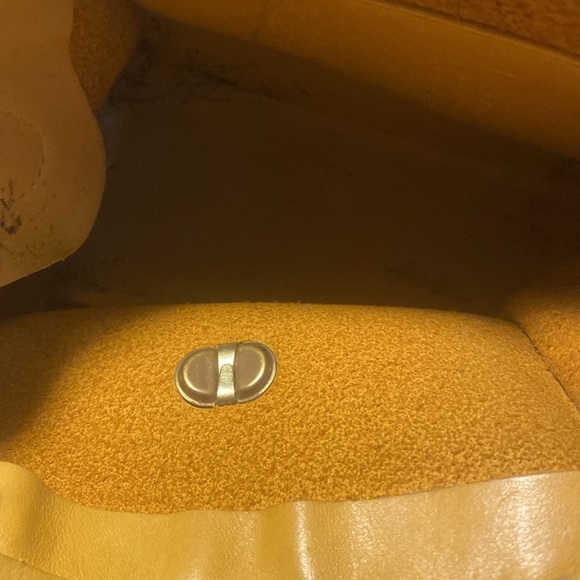 Coach Vintage Emmie. Gorgeous golden yellow color. - Picture 7 of 9